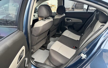 Chevrolet Cruze II, 2011 год, 635 000 рублей, 9 фотография