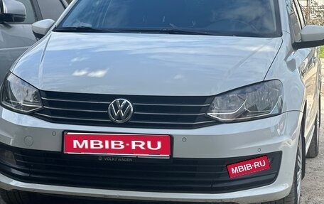 Volkswagen Polo VI (EU Market), 2018 год, 1 000 000 рублей, 1 фотография