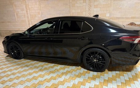 Toyota Camry, 2021 год, 2 900 000 рублей, 7 фотография