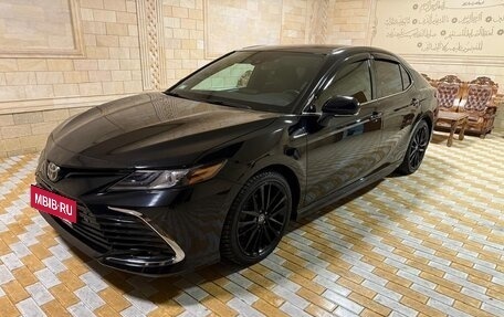 Toyota Camry, 2021 год, 2 900 000 рублей, 8 фотография
