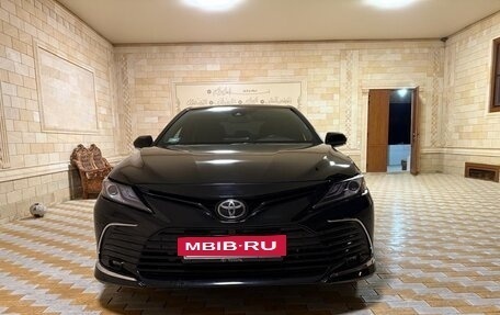 Toyota Camry, 2021 год, 2 900 000 рублей, 9 фотография