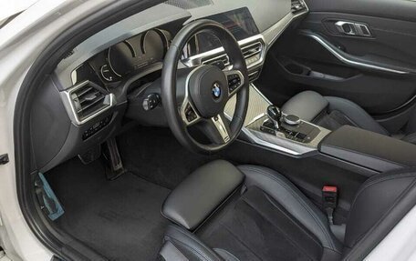 BMW 3 серия, 2019 год, 4 400 000 рублей, 6 фотография