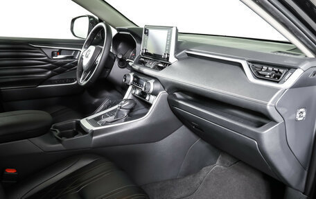 Toyota RAV4, 2021 год, 2 899 000 рублей, 11 фотография