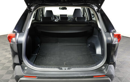 Toyota RAV4, 2021 год, 2 899 000 рублей, 10 фотография