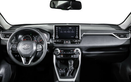 Toyota RAV4, 2021 год, 2 899 000 рублей, 13 фотография