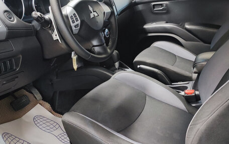 Mitsubishi Outlander III рестайлинг 3, 2011 год, 990 000 рублей, 7 фотография