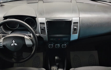 Mitsubishi Outlander III рестайлинг 3, 2011 год, 990 000 рублей, 10 фотография