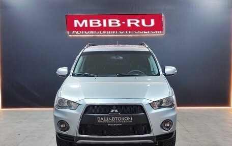 Mitsubishi Outlander III рестайлинг 3, 2011 год, 990 000 рублей, 6 фотография