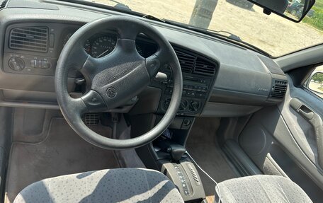 Volkswagen Passat B4, 1993 год, 300 000 рублей, 5 фотография