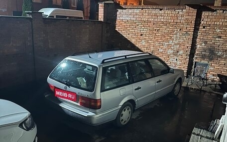 Volkswagen Passat B4, 1993 год, 300 000 рублей, 4 фотография