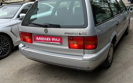 Volkswagen Passat B4, 1993 год, 300 000 рублей, 2 фотография