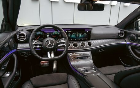 Mercedes-Benz E-Класс, 2021 год, 3 990 000 рублей, 8 фотография