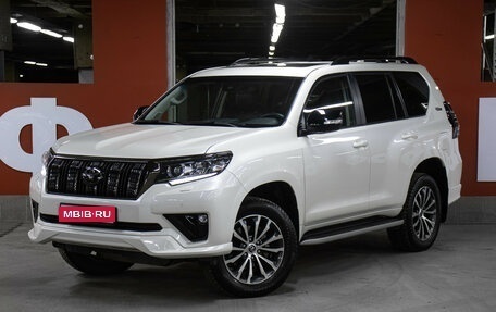 Toyota Land Cruiser Prado 150 рестайлинг 2, 2021 год, 9 998 000 рублей, 1 фотография