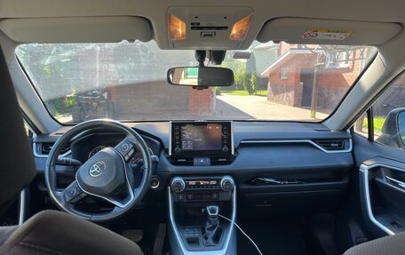 Toyota RAV4, 2019 год, 3 185 000 рублей, 7 фотография