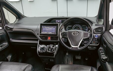 Toyota Esquire I, 2014 год, 1 898 000 рублей, 6 фотография