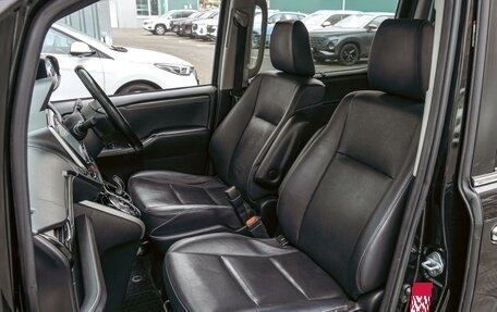 Toyota Esquire I, 2014 год, 1 898 000 рублей, 8 фотография