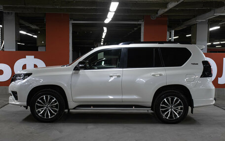 Toyota Land Cruiser Prado 150 рестайлинг 2, 2021 год, 9 998 000 рублей, 8 фотография