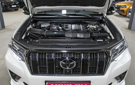 Toyota Land Cruiser Prado 150 рестайлинг 2, 2021 год, 9 998 000 рублей, 9 фотография