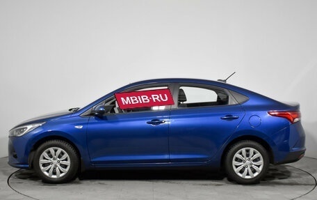 Hyundai Solaris II рестайлинг, 2022 год, 1 690 000 рублей, 8 фотография