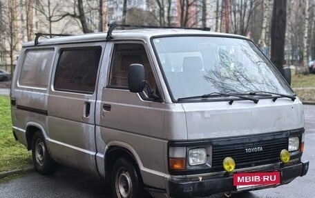 Toyota HiAce H50 H60 H70, 1986 год, 169 000 рублей, 3 фотография