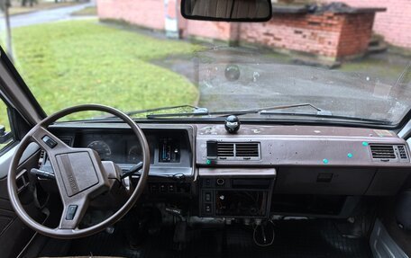 Toyota HiAce H50 H60 H70, 1986 год, 169 000 рублей, 11 фотография