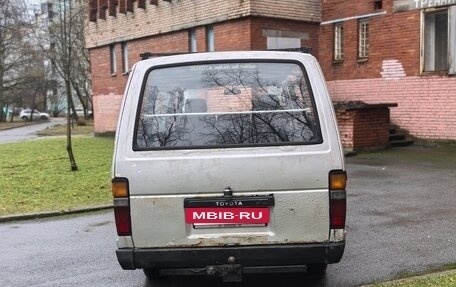 Toyota HiAce H50 H60 H70, 1986 год, 169 000 рублей, 6 фотография