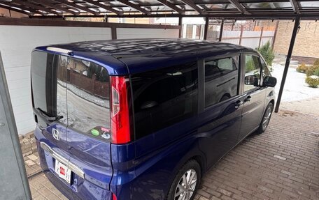 Honda Stepwgn IV, 2016 год, 1 690 000 рублей, 9 фотография