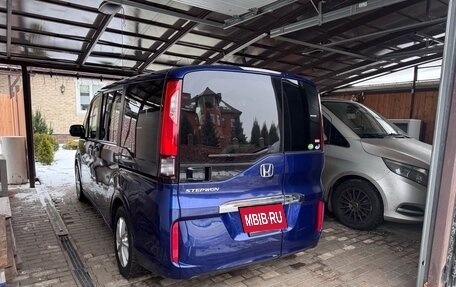 Honda Stepwgn IV, 2016 год, 1 690 000 рублей, 7 фотография