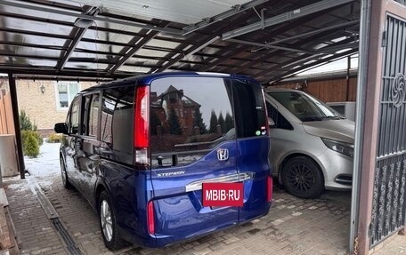 Honda Stepwgn IV, 2016 год, 1 690 000 рублей, 6 фотография