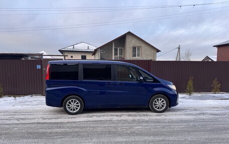 Honda Stepwgn IV, 2016 год, 1 690 000 рублей, 16 фотография