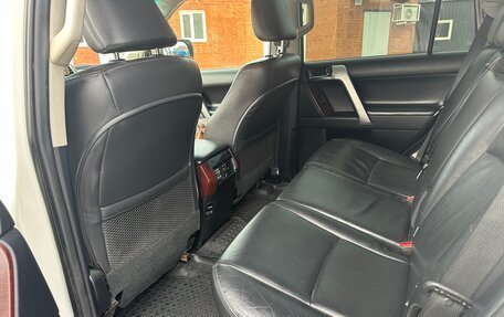 Toyota Land Cruiser Prado 150 рестайлинг 2, 2014 год, 3 200 000 рублей, 7 фотография