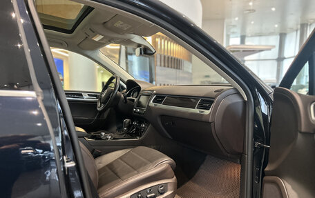 Volkswagen Touareg III, 2016 год, 2 968 000 рублей, 11 фотография