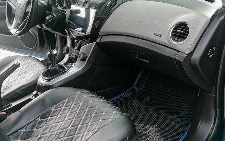 Chevrolet Cruze II, 2013 год, 900 000 рублей, 11 фотография