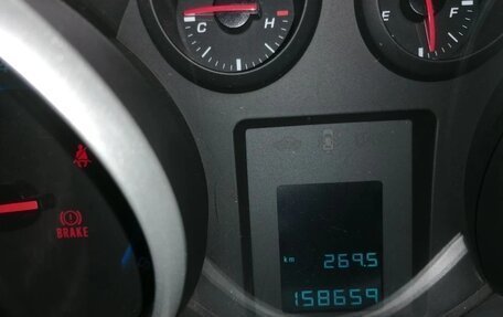 Chevrolet Cruze II, 2013 год, 900 000 рублей, 26 фотография