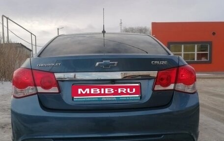 Chevrolet Cruze II, 2013 год, 900 000 рублей, 21 фотография