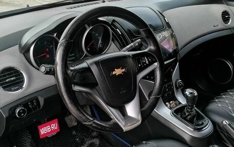 Chevrolet Cruze II, 2013 год, 900 000 рублей, 29 фотография