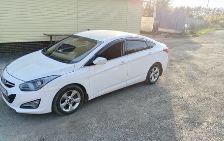 Hyundai i40 I рестайлинг, 2013 год, 1 050 000 рублей, 10 фотография