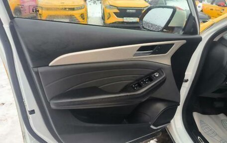 Haval F7 I, 2023 год, 1 390 000 рублей, 9 фотография