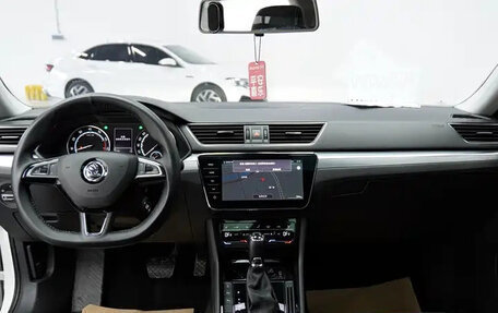 Skoda Superb III рестайлинг, 2021 год, 2 002 069 рублей, 9 фотография