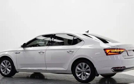 Skoda Superb III рестайлинг, 2021 год, 2 002 069 рублей, 6 фотография