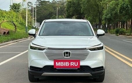 Honda Vezel, 2024 год, 2 400 000 рублей, 2 фотография