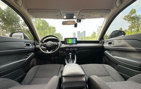 Honda Vezel, 2024 год, 2 400 000 рублей, 15 фотография