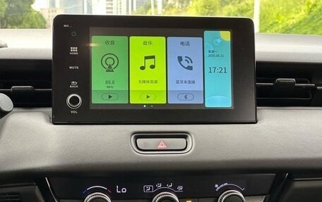 Honda Vezel, 2024 год, 2 400 000 рублей, 24 фотография