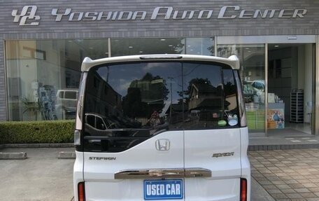 Honda Stepwgn IV, 2021 год, 2 300 001 рублей, 5 фотография