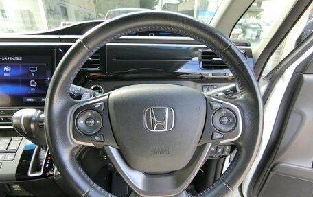 Honda Stepwgn IV, 2021 год, 2 300 001 рублей, 22 фотография