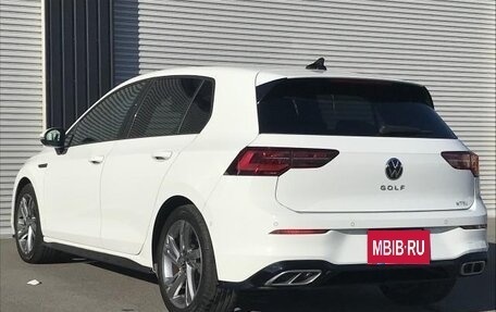 Volkswagen Golf VIII, 2022 год, 1 720 111 рублей, 4 фотография