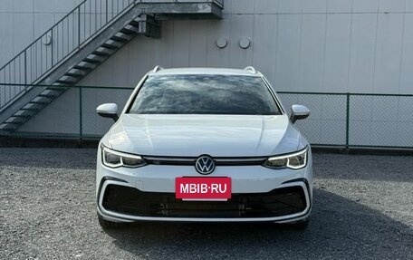 Volkswagen Golf VIII, 2022 год, 1 690 111 рублей, 2 фотография