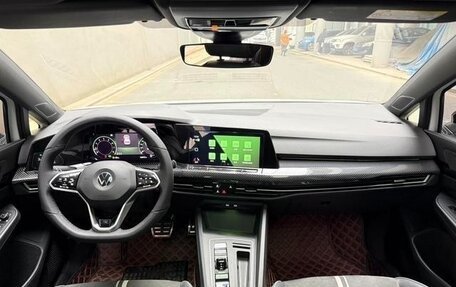 Volkswagen Golf VIII, 2021 год, 1 830 000 рублей, 9 фотография