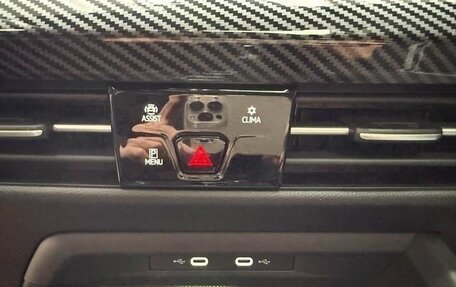 Volkswagen Golf VIII, 2021 год, 1 830 000 рублей, 19 фотография