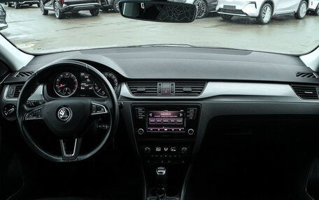 Skoda Rapid I, 2018 год, 1 380 000 рублей, 10 фотография